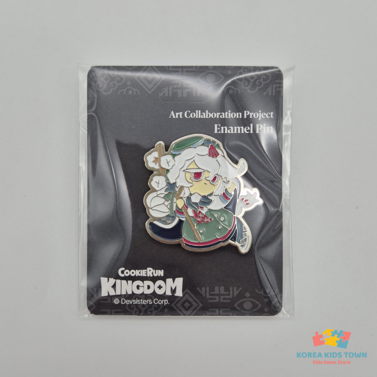 CookieRun Kingdom Pin Badge Brooch Korea (BEAST COOKIE, Shadow Milk)